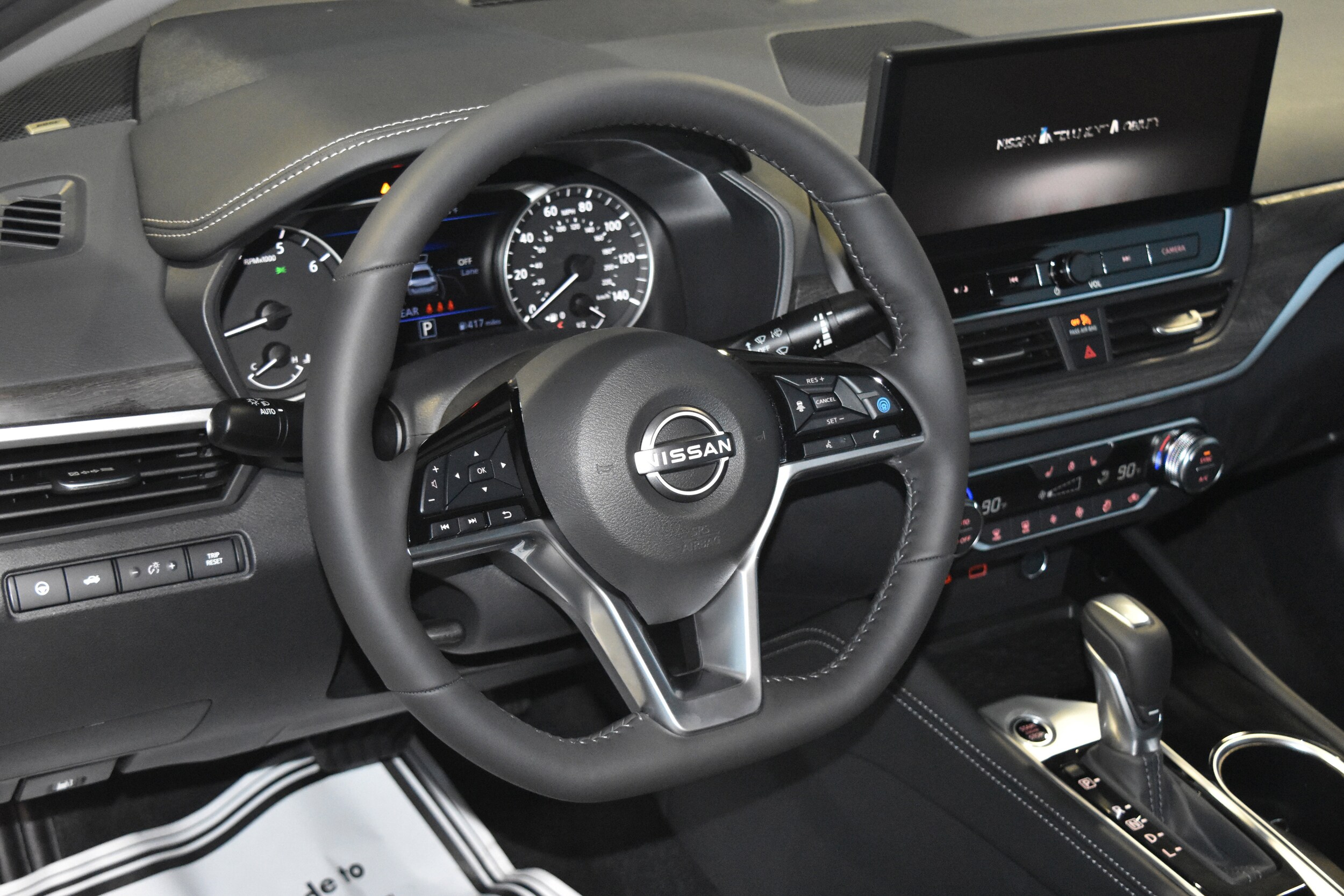 2025 Nissan Altima SL photo 3