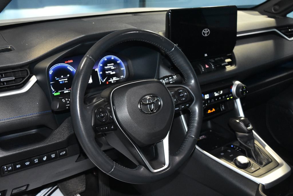 2024 Toyota RAV4 Hybrid XSE Sport photo 3