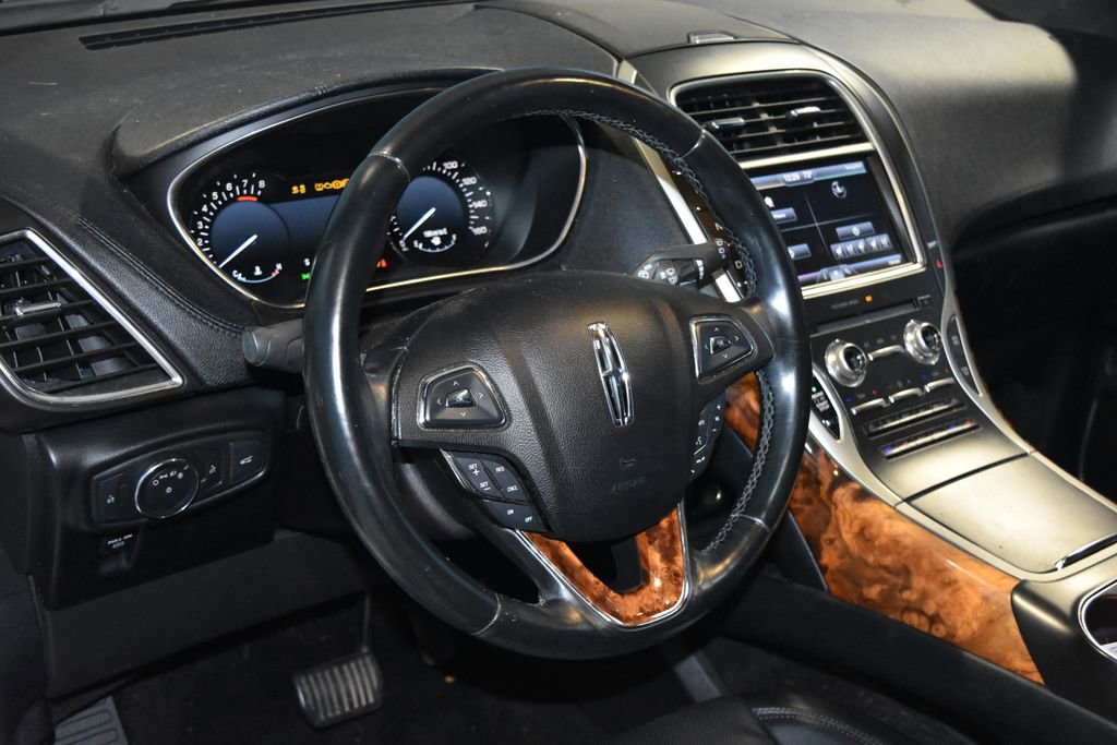 2016 Lincoln MKX Reserve photo 2