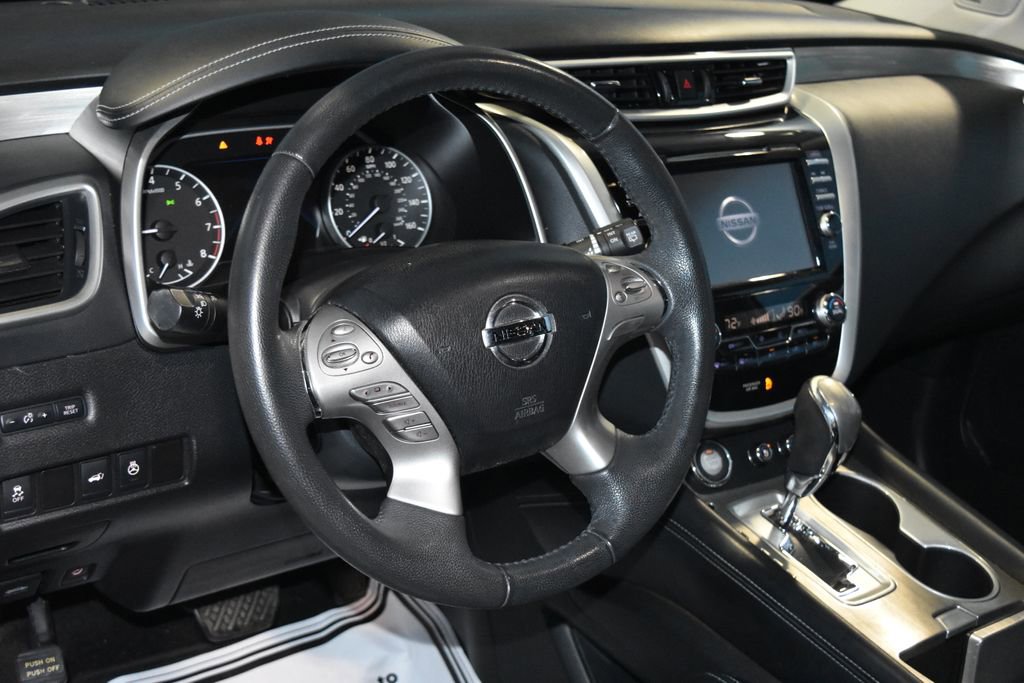 2015 Nissan Murano Platinum photo 2