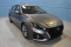 2025 Nissan Altima SV Sedan