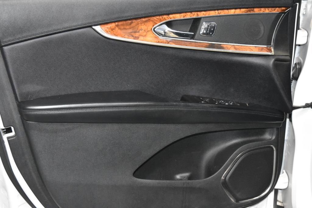 2016 Lincoln MKX Reserve photo 3