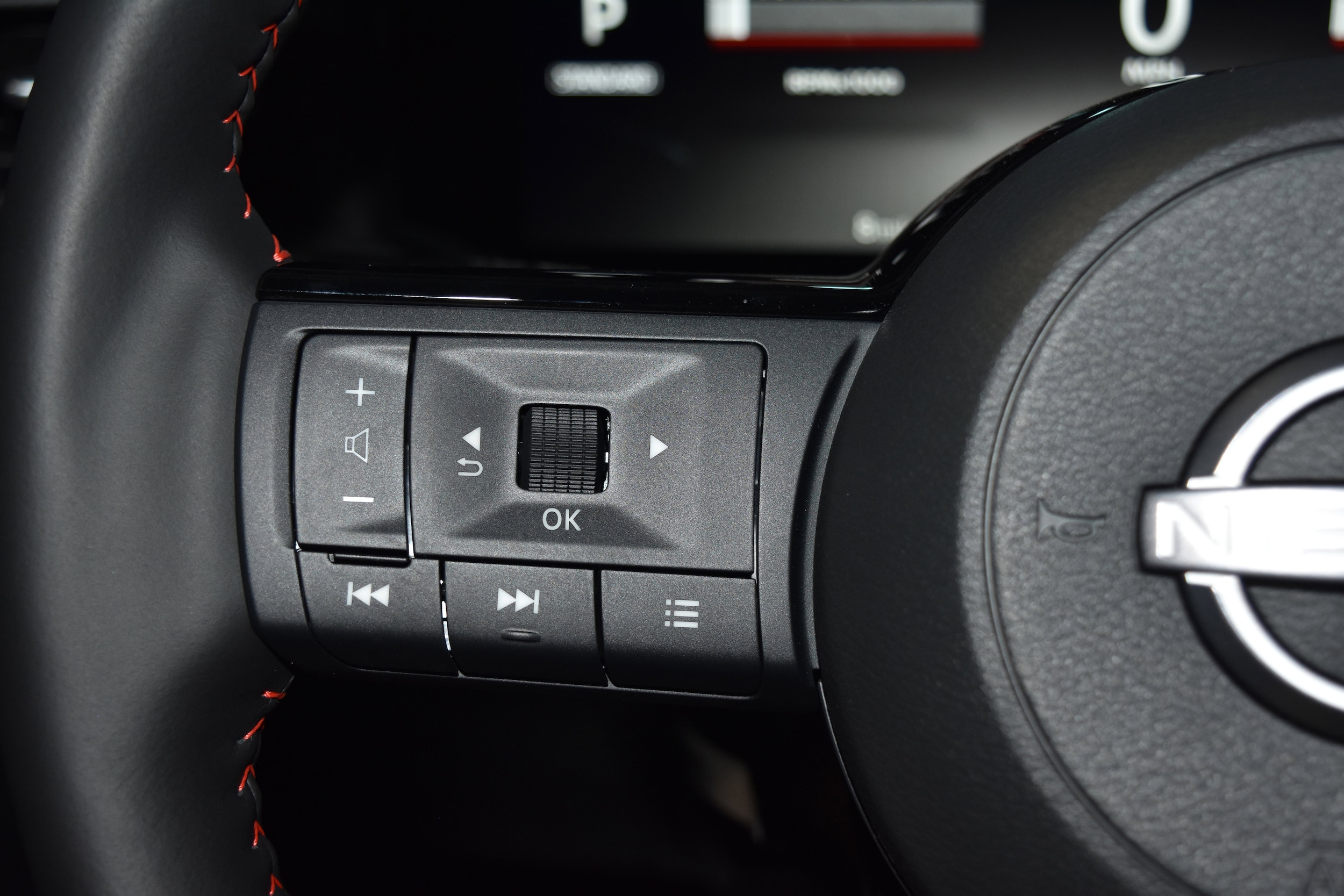 2026 Nissan KICKS SR AWD - Photo 6