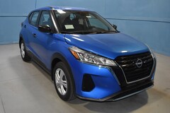 2025 Nissan Kicks Play S SUV