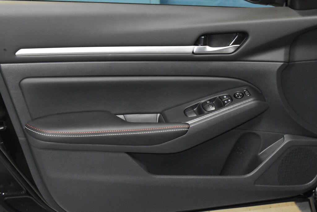New 2026 Nissan Altima SR Sedan