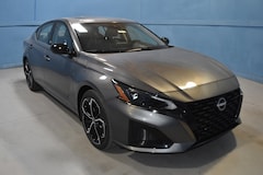 2025 Nissan Altima SR Sedan