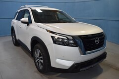 2025 Nissan Pathfinder SL SUV