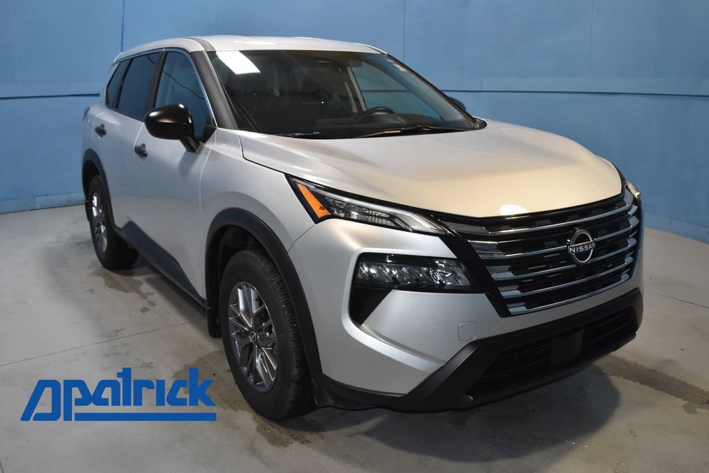 2025 Nissan Rogue S's photo