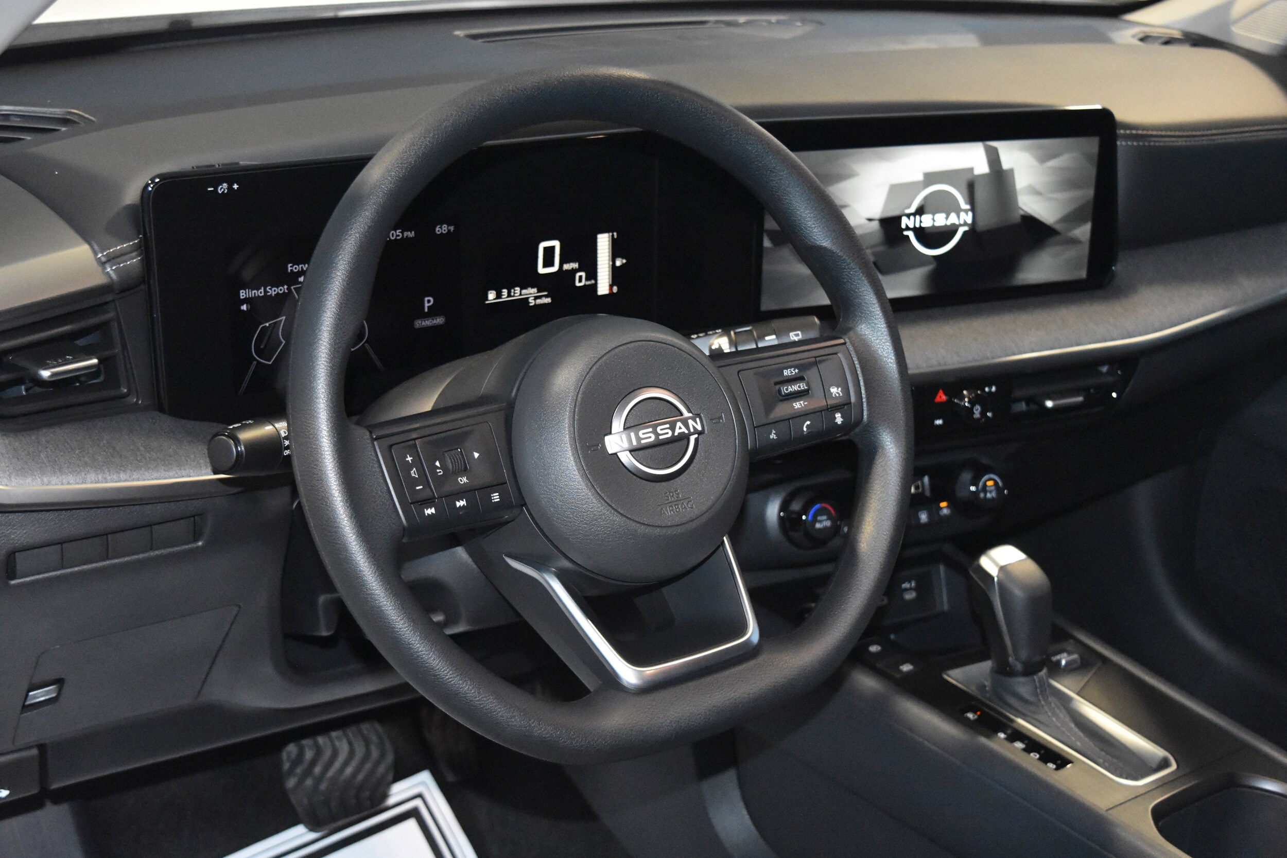 2026 Nissan Kicks SV photo 3