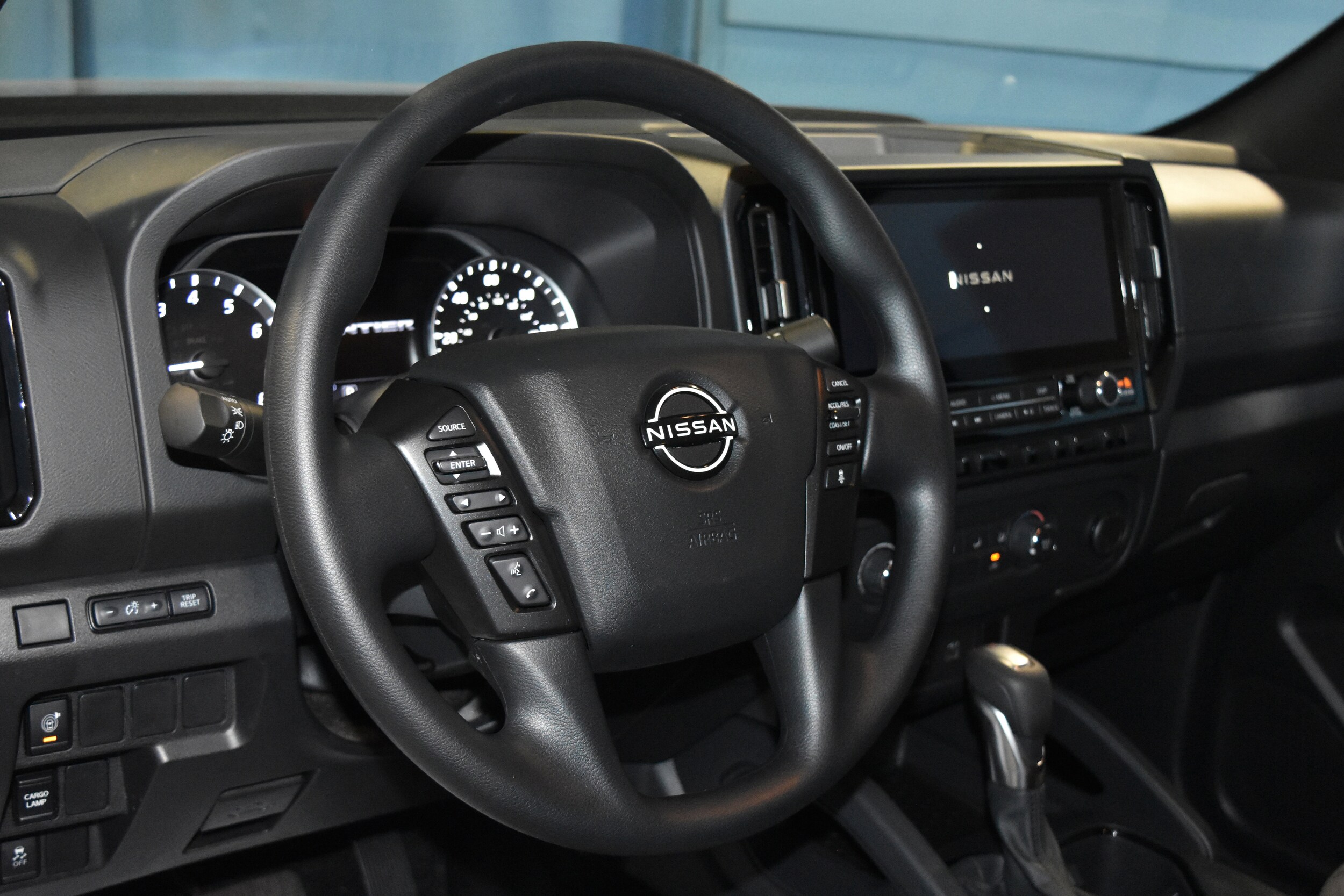 2026 Nissan Frontier SV photo 3