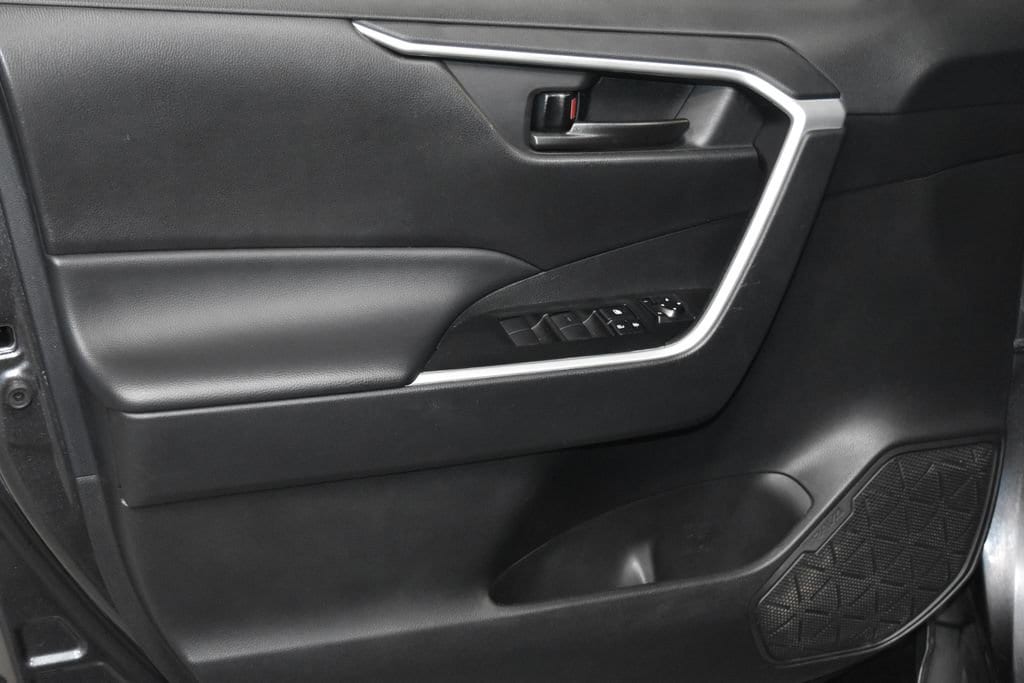 Used 2024 Toyota RAV4 LE 4D Sport Utility