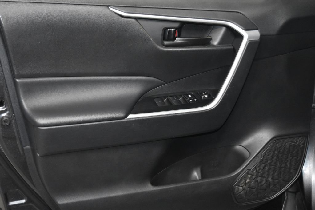 2024 Toyota RAV4 LE Sport photo 3
