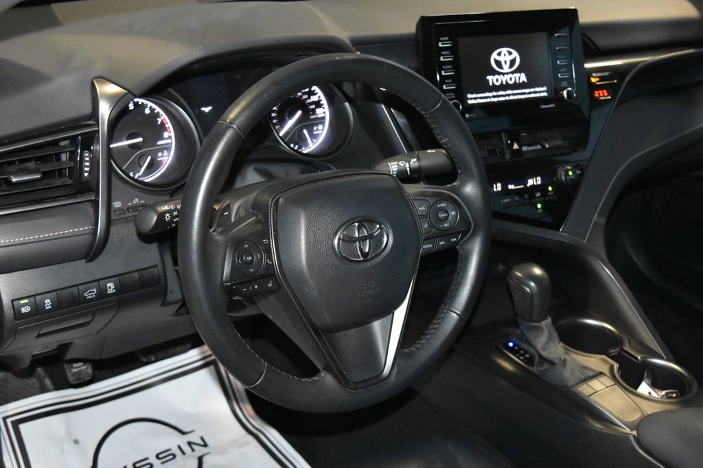 2024 Toyota Camry SE photo 2
