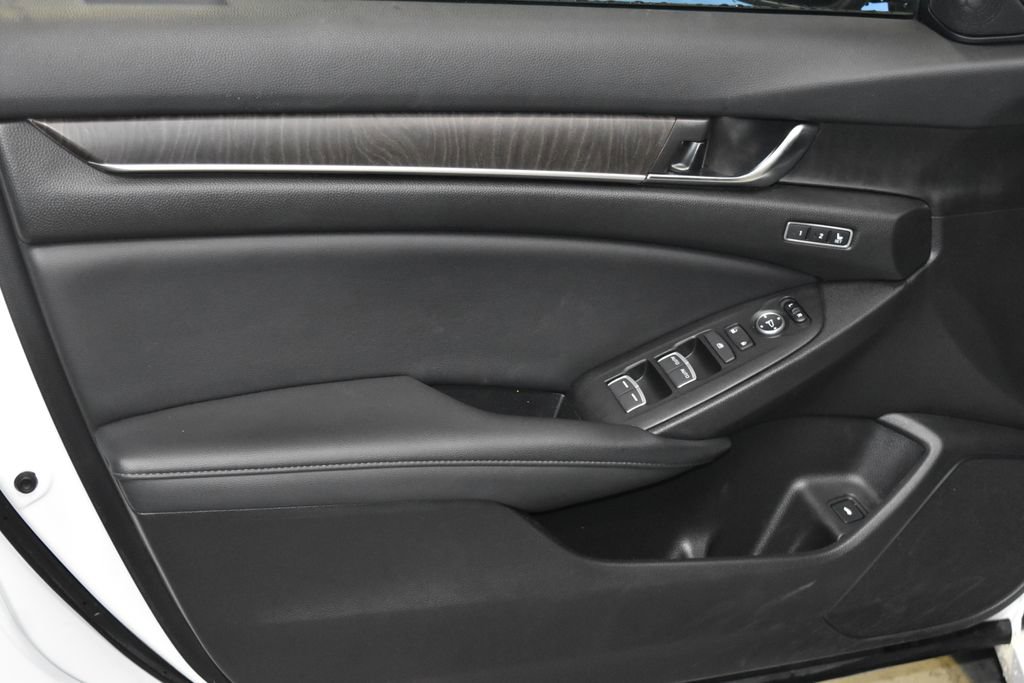 2021 Honda Accord EX-L photo 3