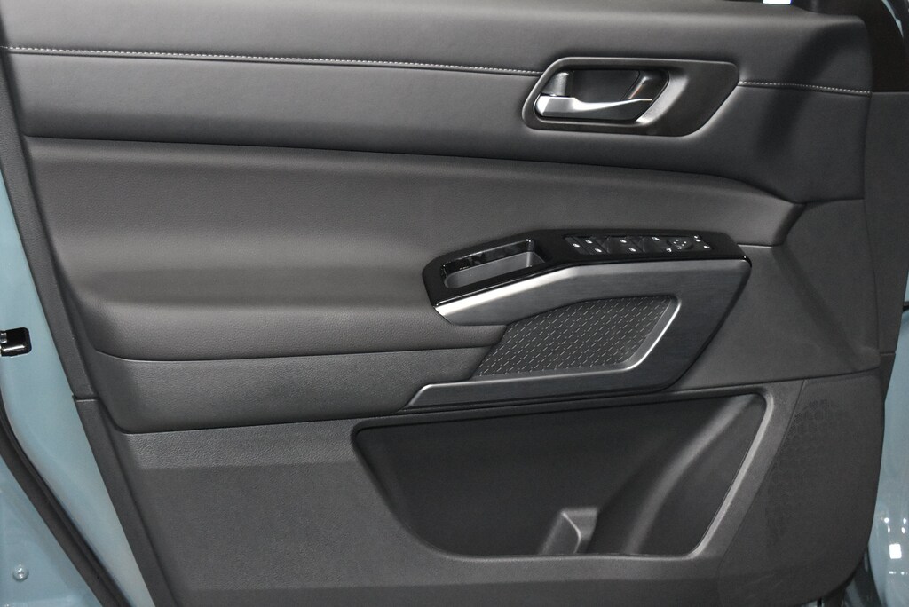 New 2026 Nissan Pathfinder SL SUV