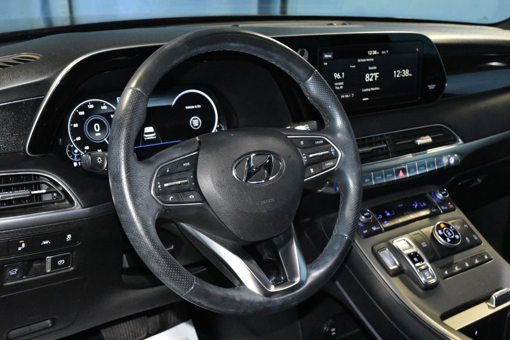 Used 2020 Hyundai Palisade Limited with VIN KM8R5DHE9LU113969 for sale in Evansville, IN