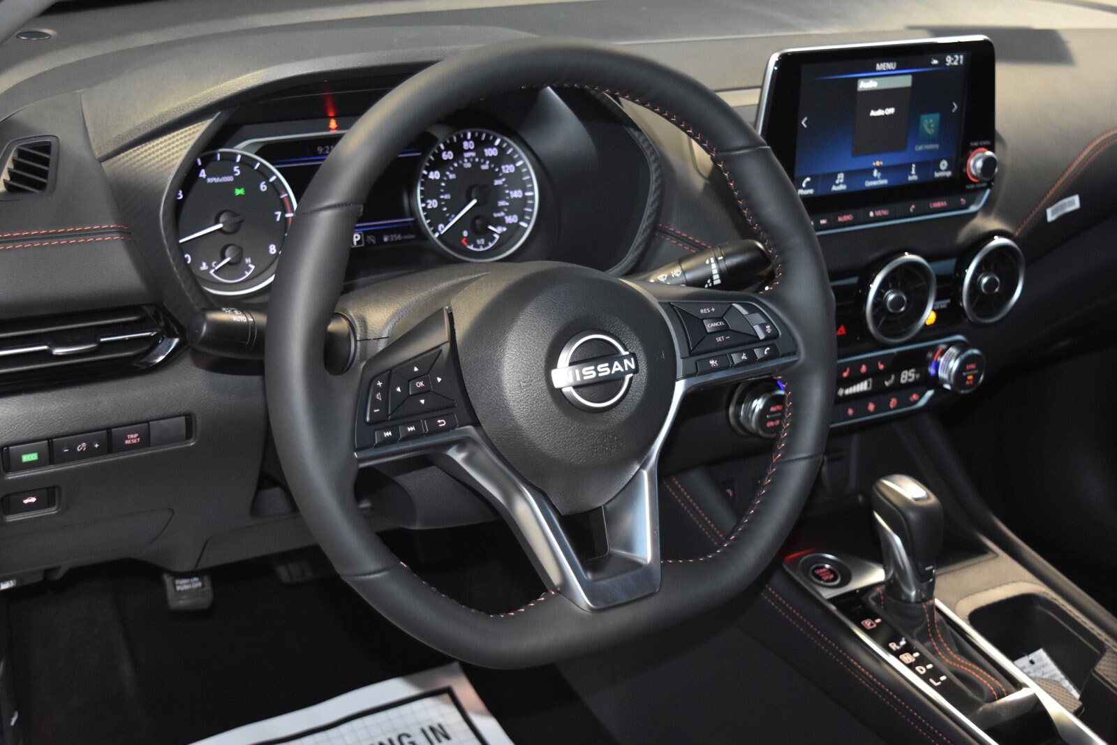 2025 Nissan Sentra SR photo 2