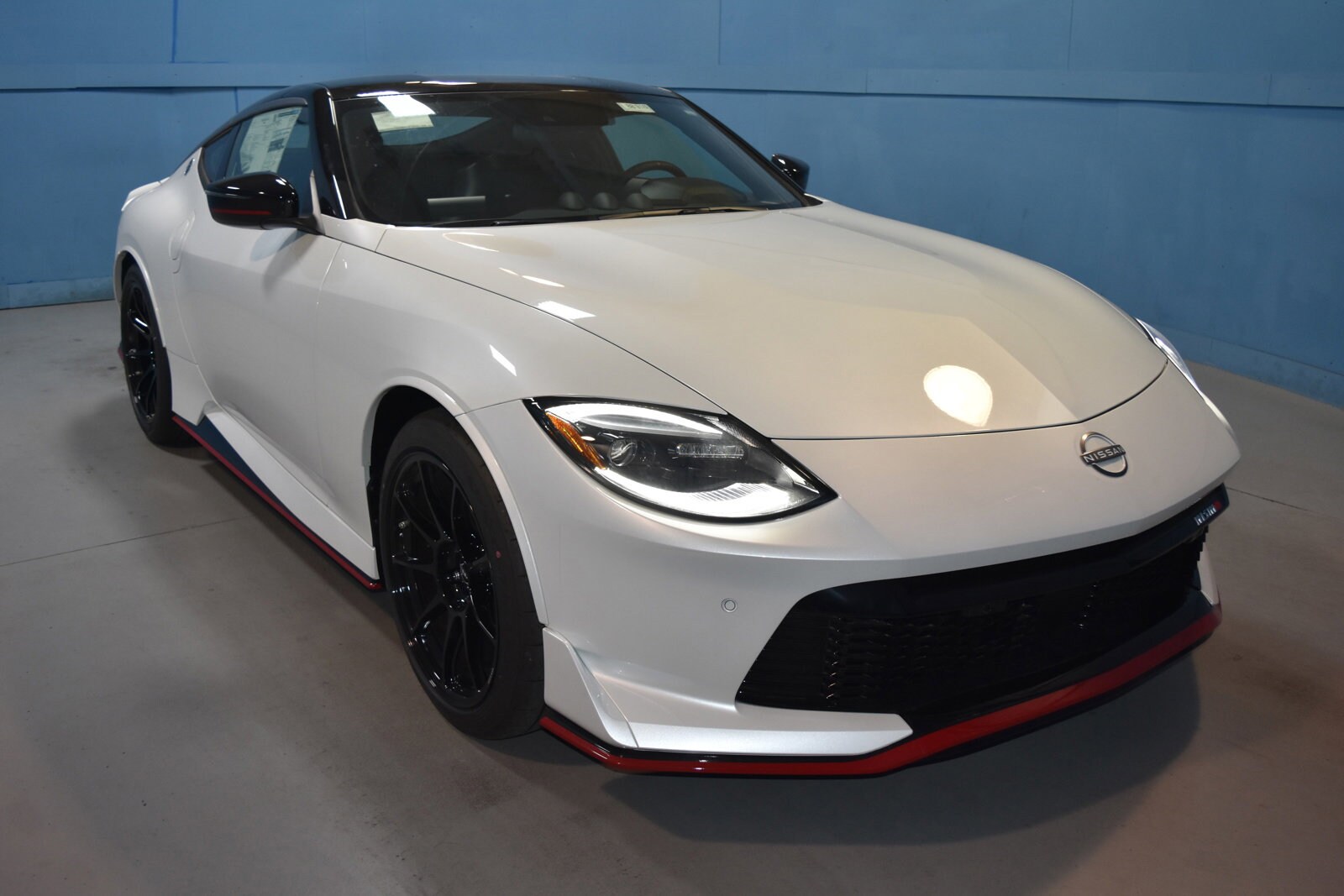 2024 Nissan Z Nismo photo 2
