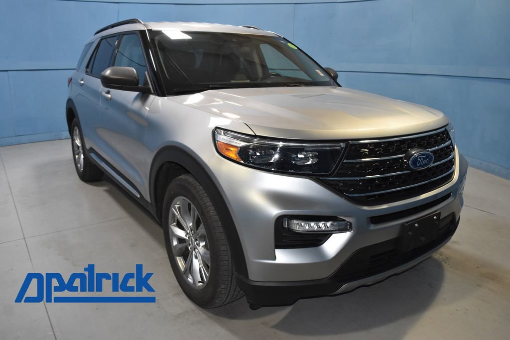 2022 Ford Explorer XLT Sport photo 2