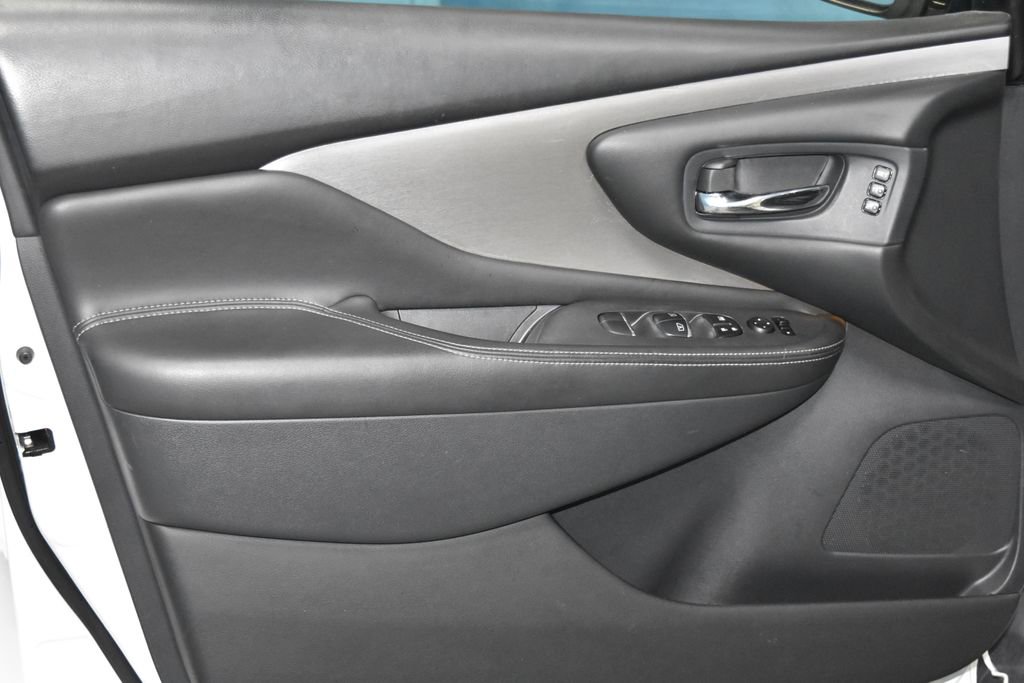 2019 Nissan Murano SL photo 3