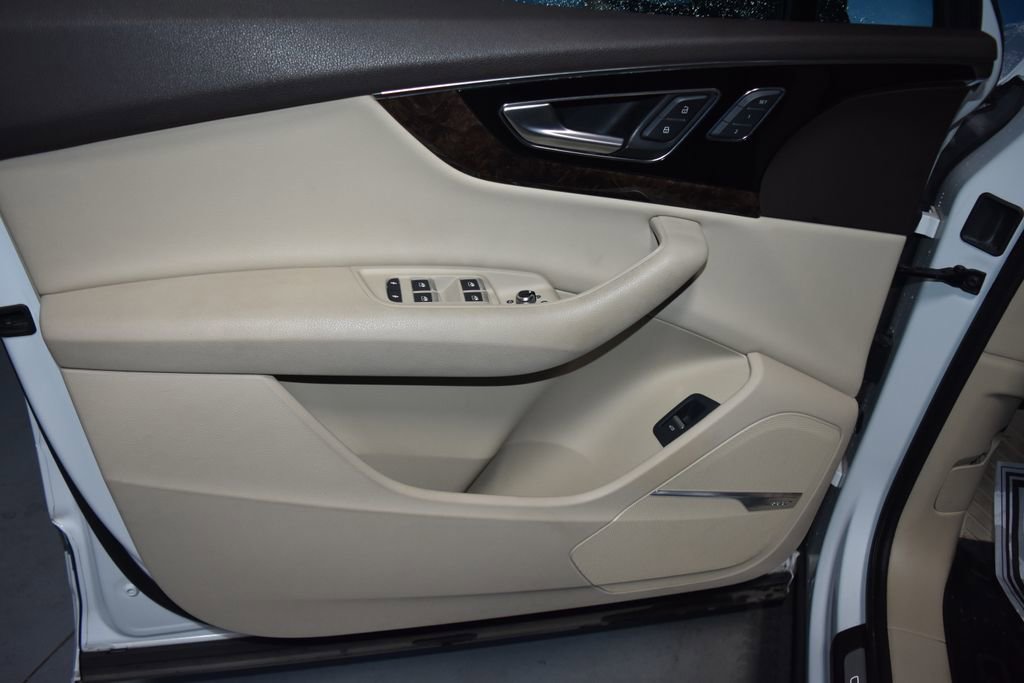 2018 Audi Q7 3.0T Prestige photo 3