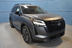 2026 Nissan Pathfinder Platinum SUV