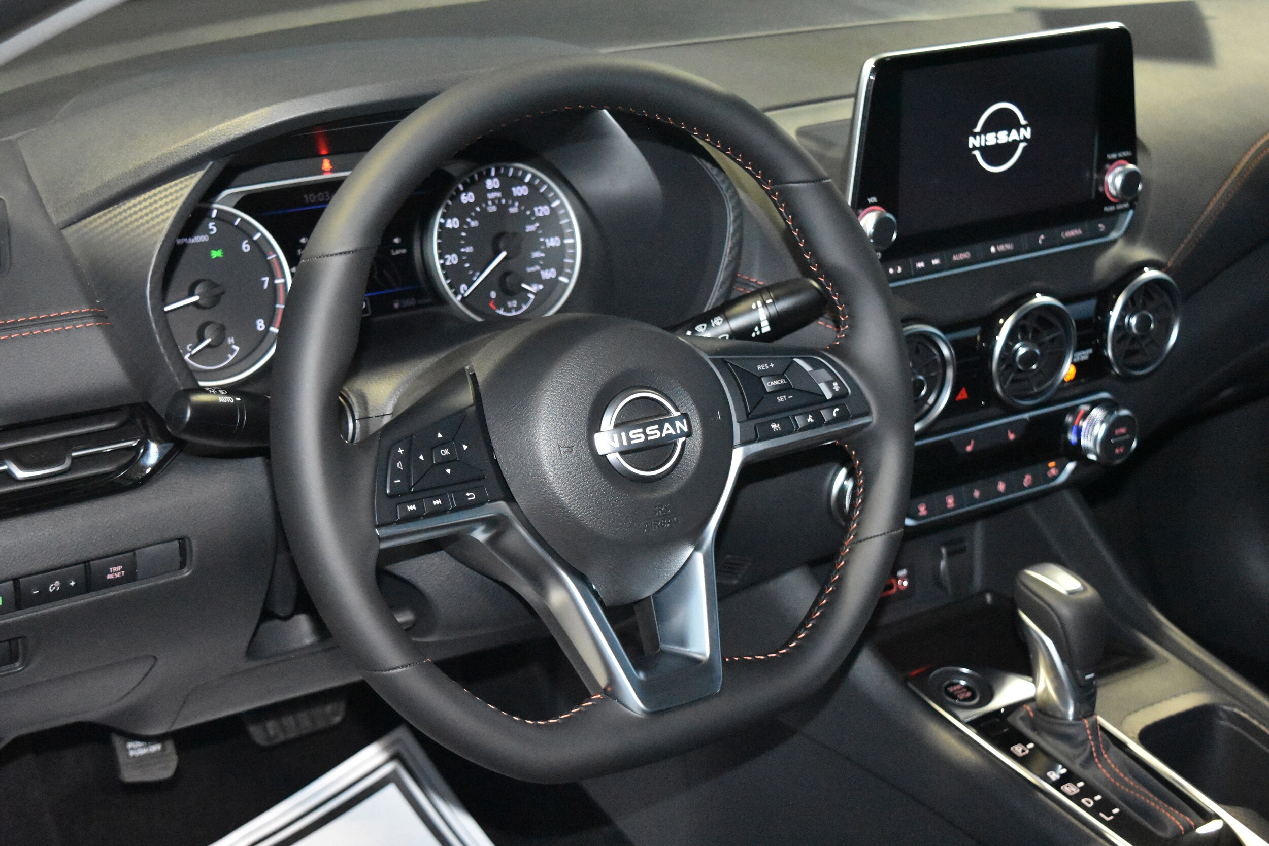 2025 Nissan Sentra SR photo 2