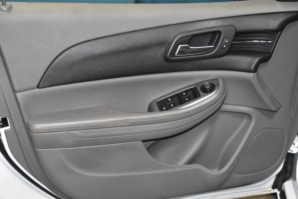 2016 Chevrolet Malibu Limited LS photo 3