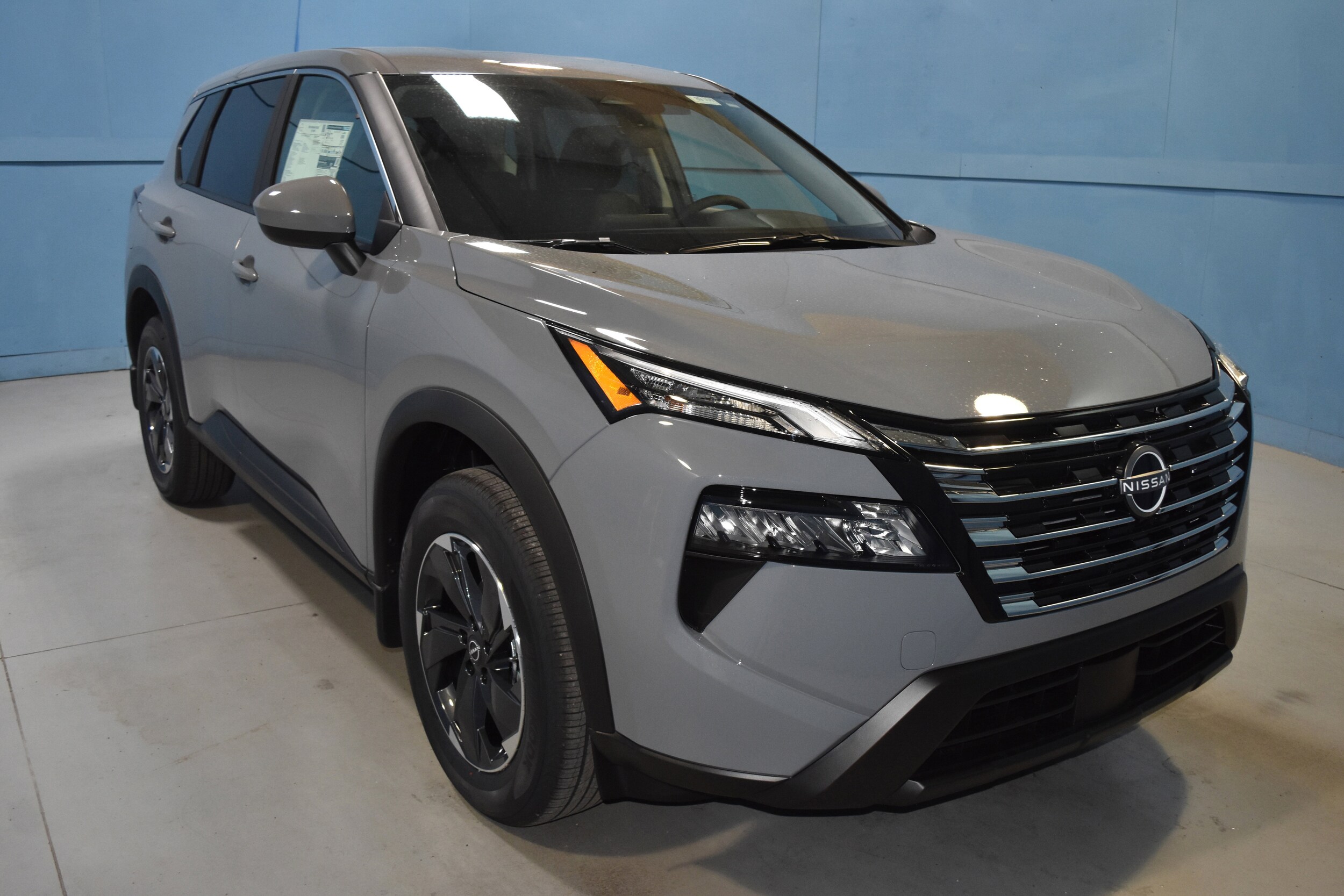 2026 Nissan Rogue SV photo 2