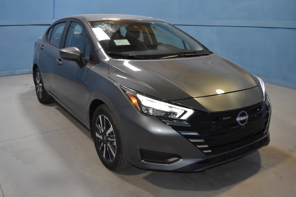 New 2025 Nissan Versa 1.6 SV Sedan