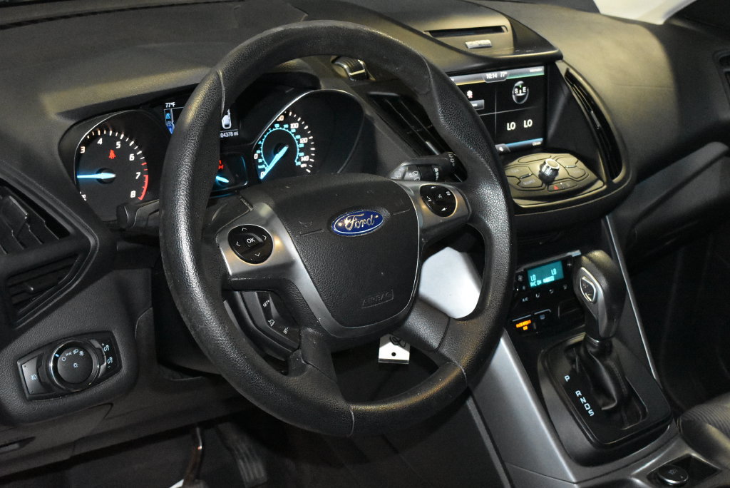 Used 2015 Ford Escape SE with VIN 1FMCU0GX9FUA06431 for sale in Evansville, IN