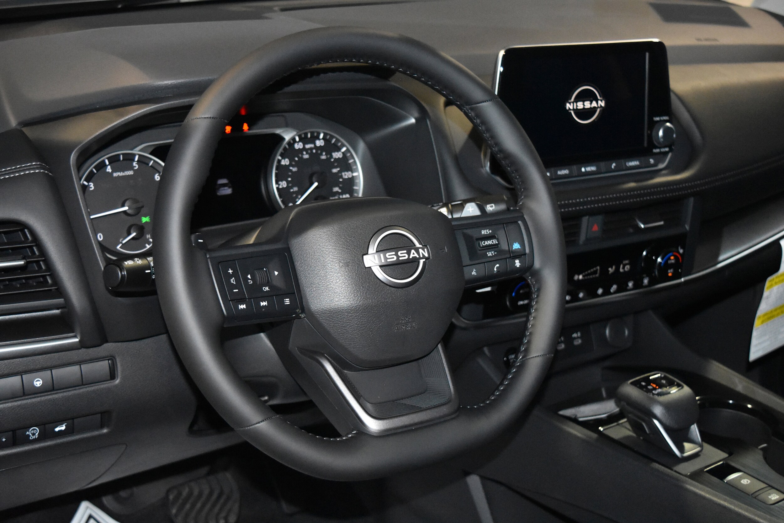 2026 Nissan Rogue SV photo 3