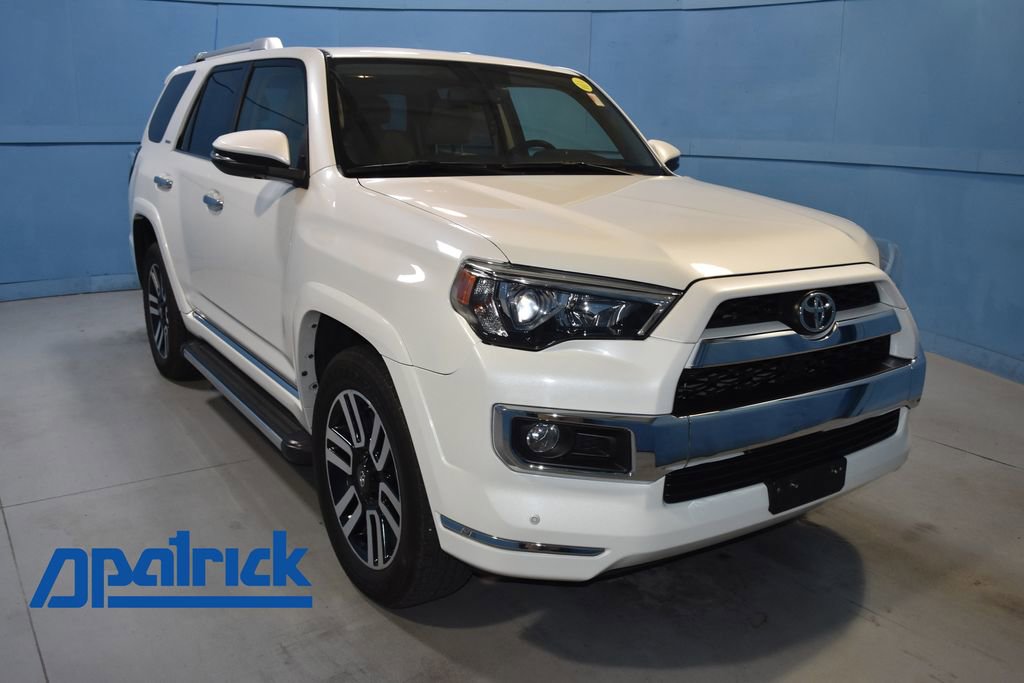 2016 Toyota 4Runner Limited photo 2