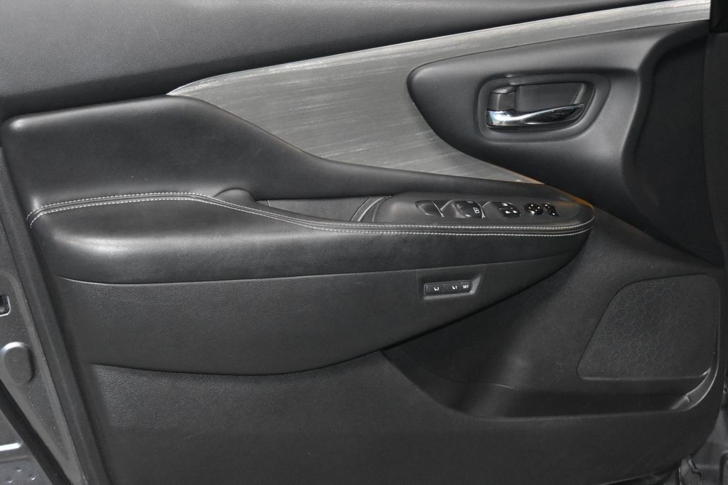 2015 Nissan Murano Platinum photo 3