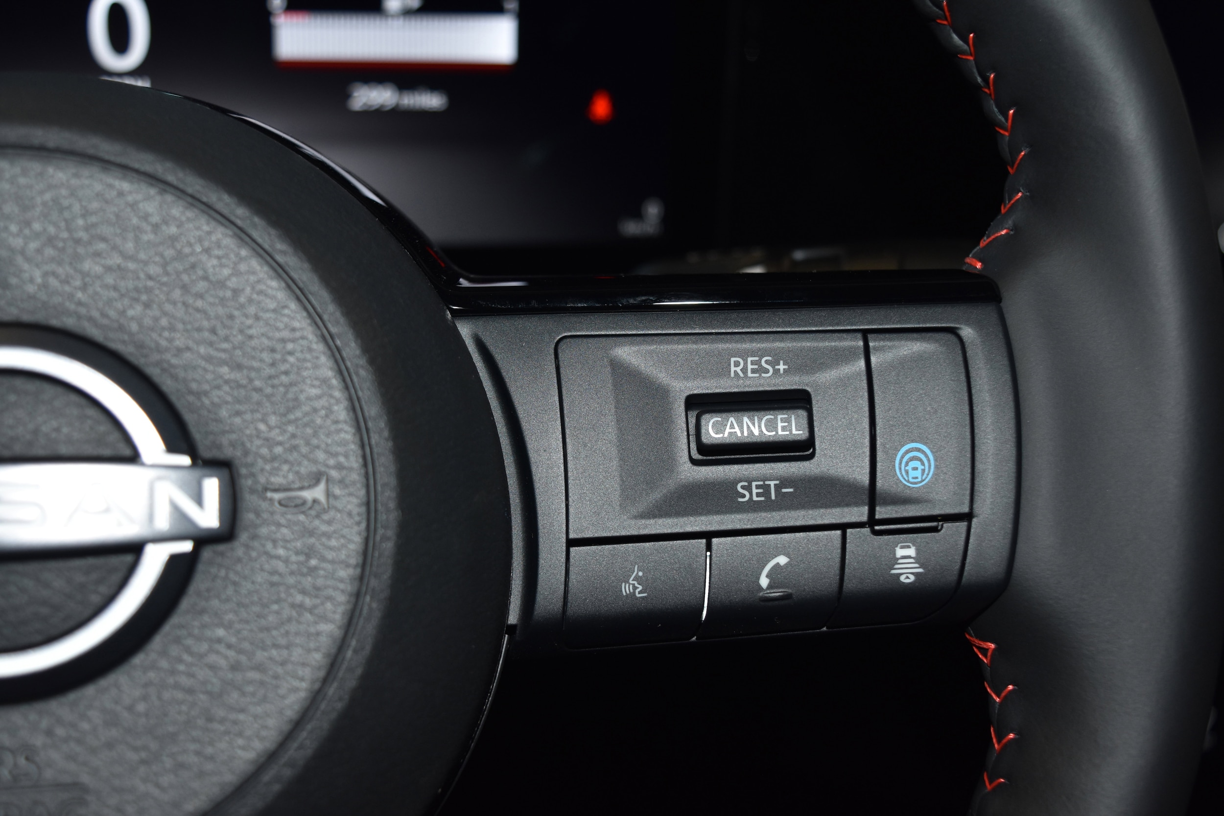 2026 Nissan KICKS SR AWD - Photo 7