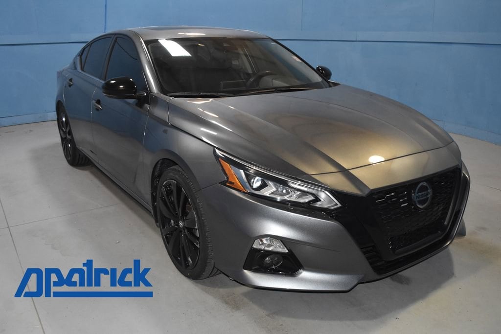 2022 Nissan Altima SR