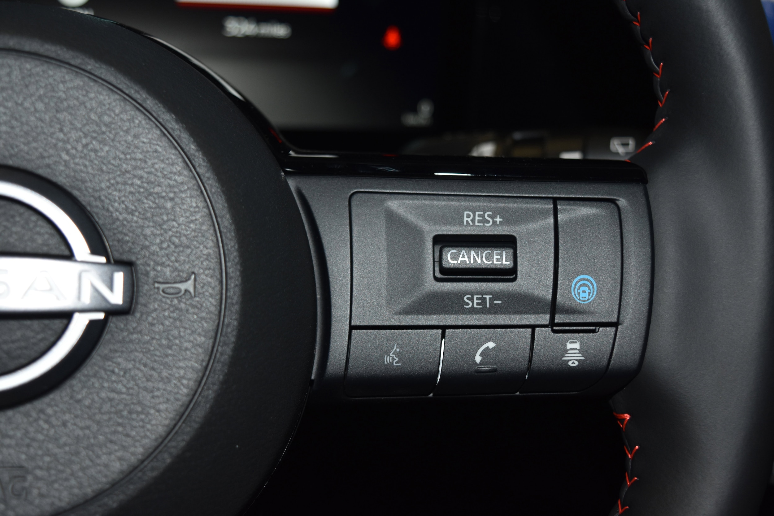 2026 Nissan KICKS SR AWD - Photo 7
