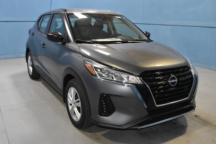 2025 Nissan Kicks Play S SUV