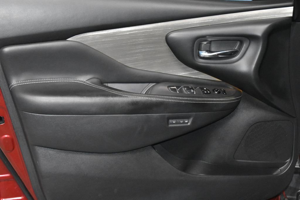2017 Nissan Murano Platinum photo 3