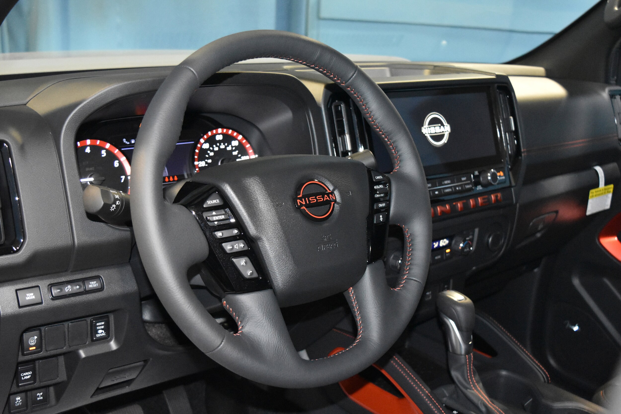 2026 Nissan Frontier PRO-4X photo 3