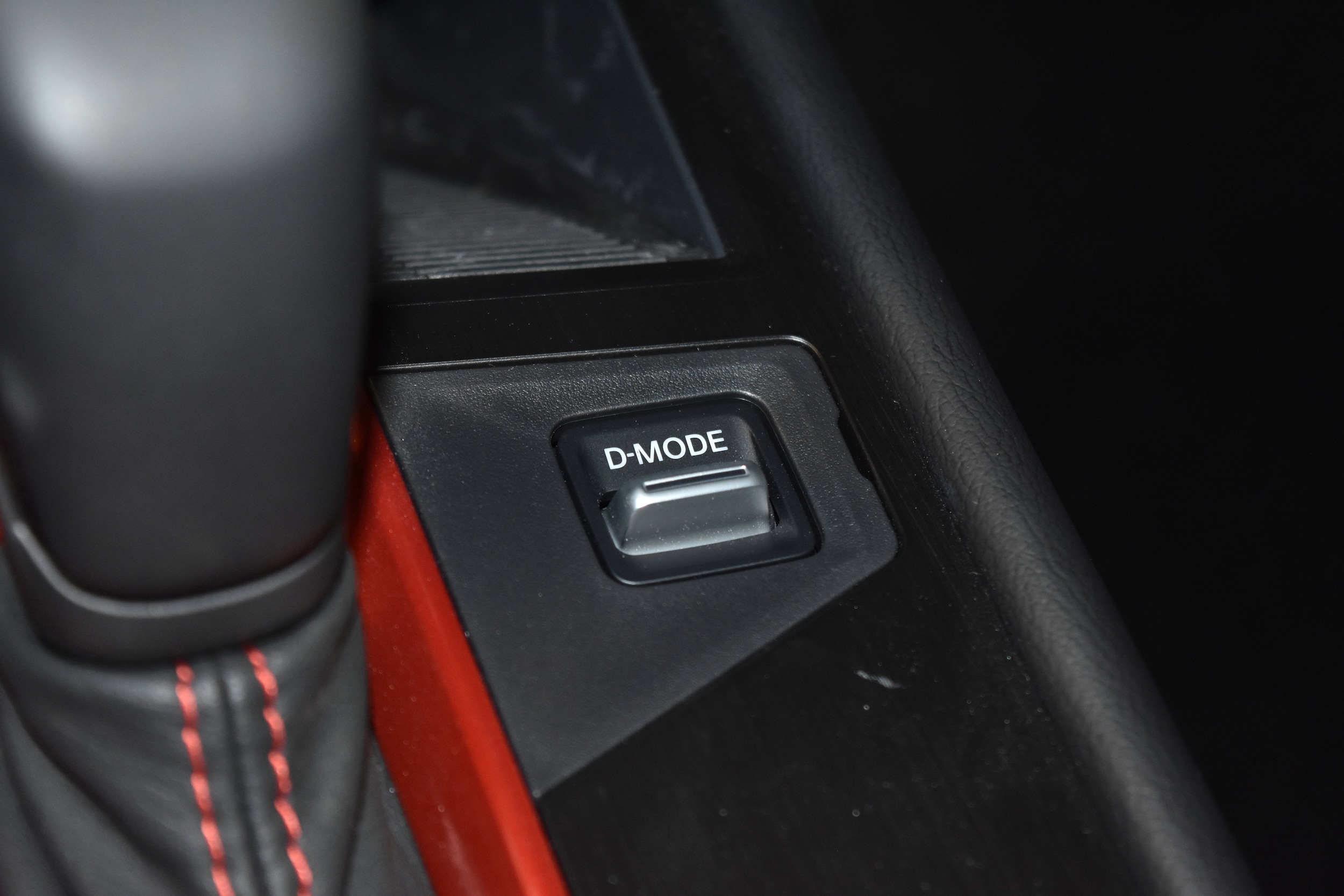 2025 Nissan Kicks SR AWD - Photo 13