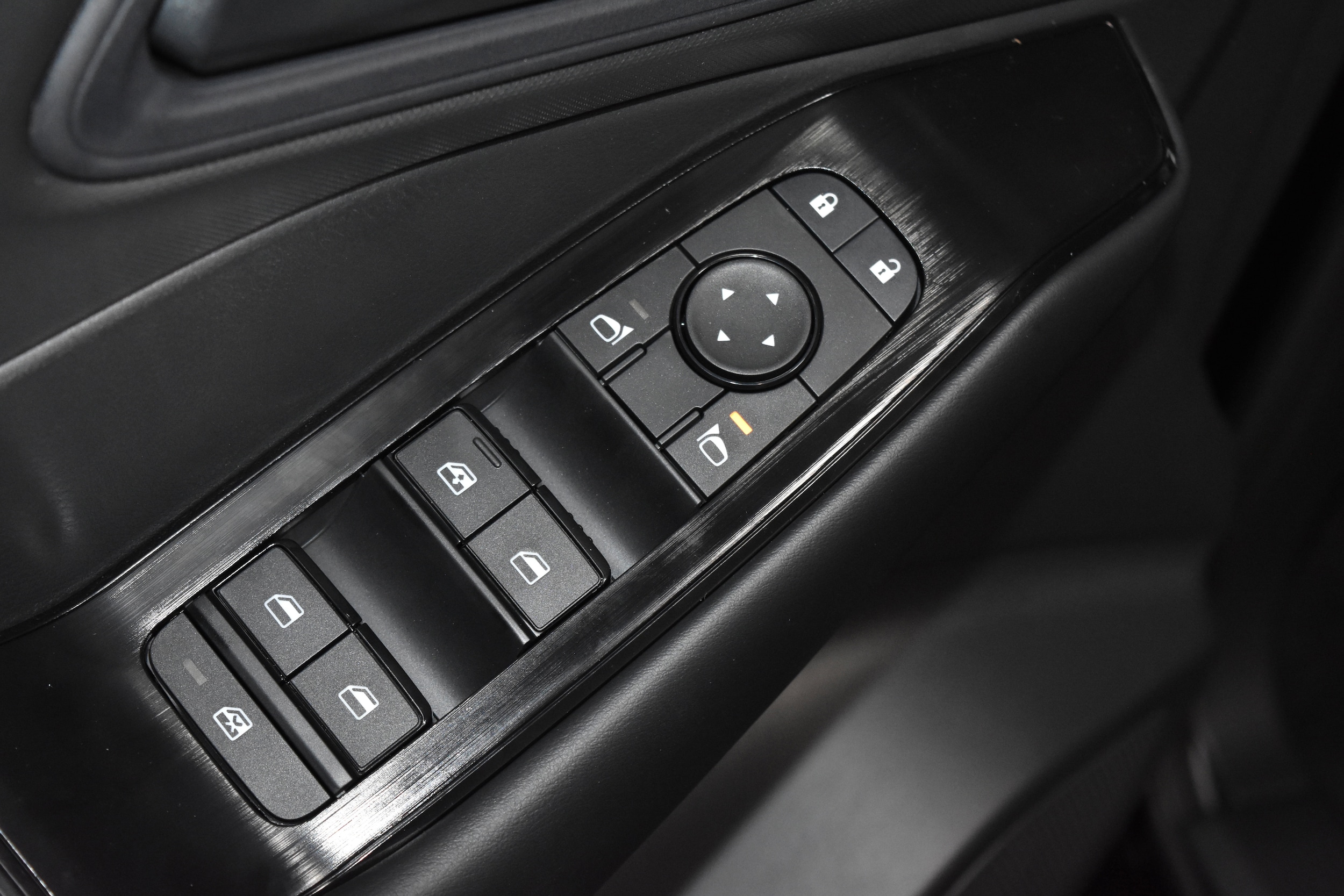 2026 Nissan Rogue S photo 4