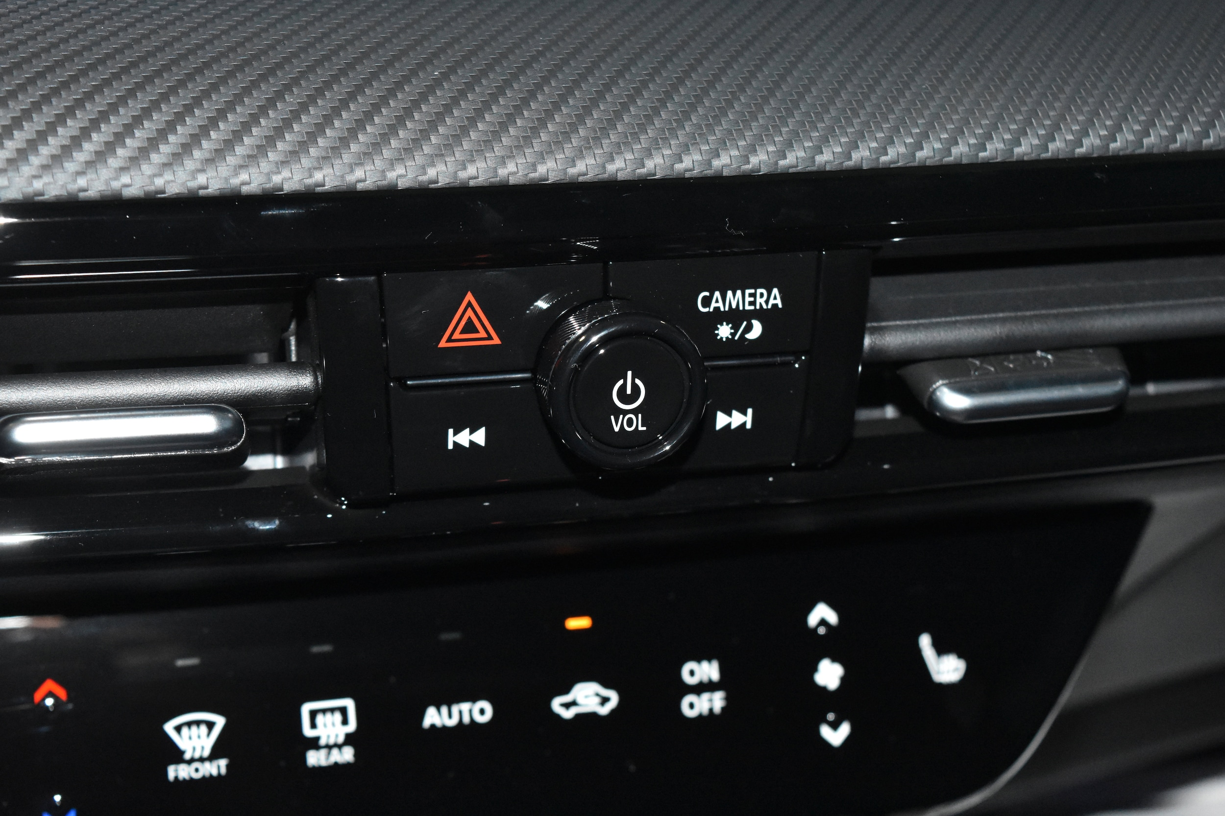 2026 Nissan KICKS SR AWD - Photo 10