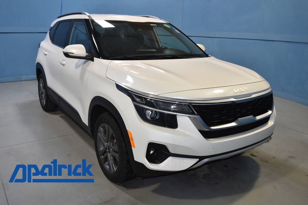 2023 Kia Seltos S photo 2