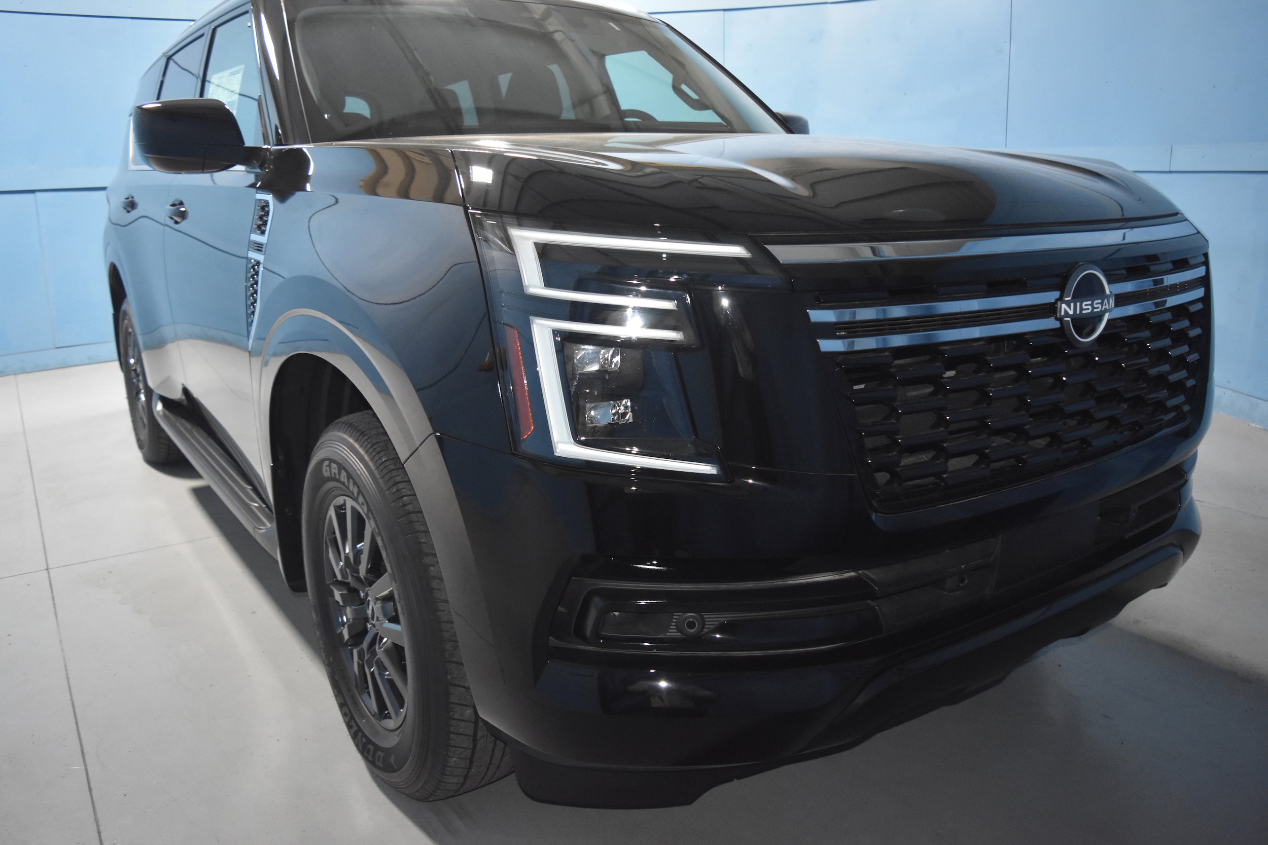 2025 Nissan Armada SV 4X4's photo