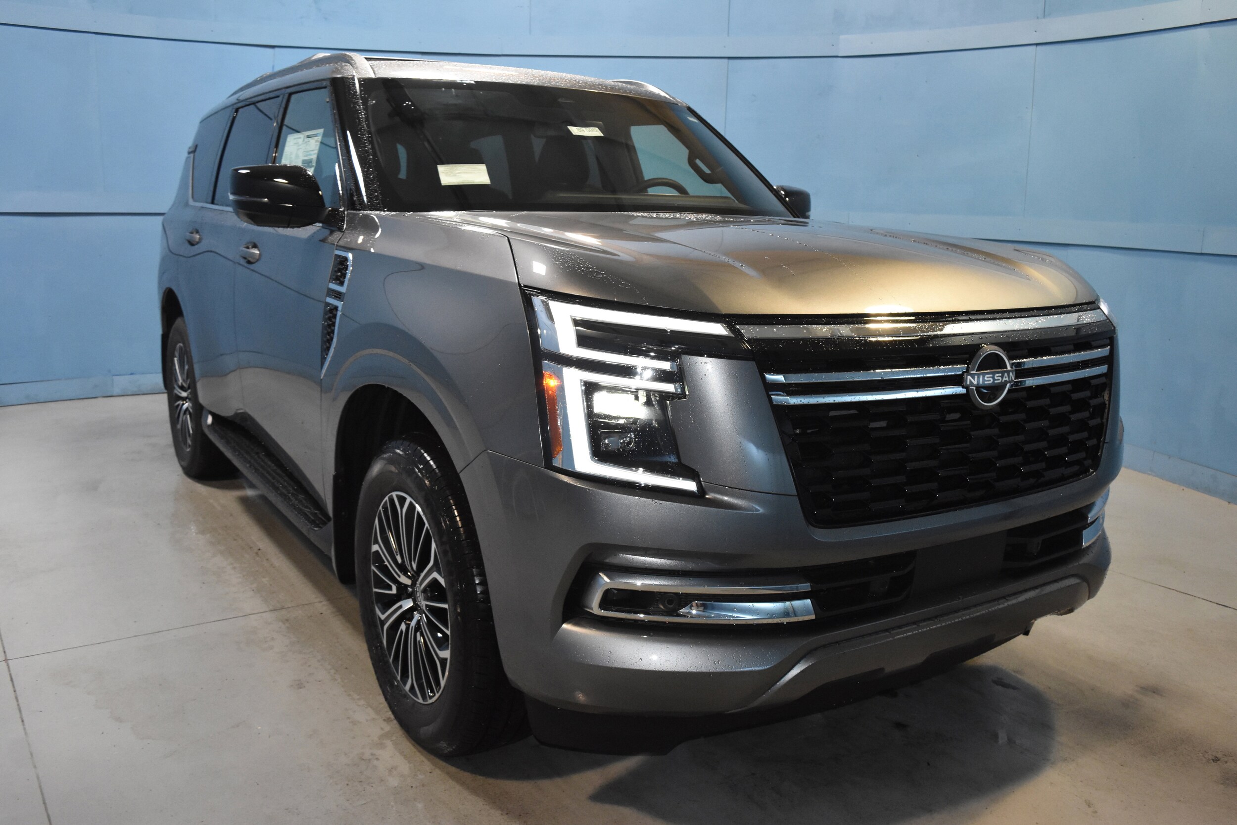 2026 Nissan Armada SL photo 2