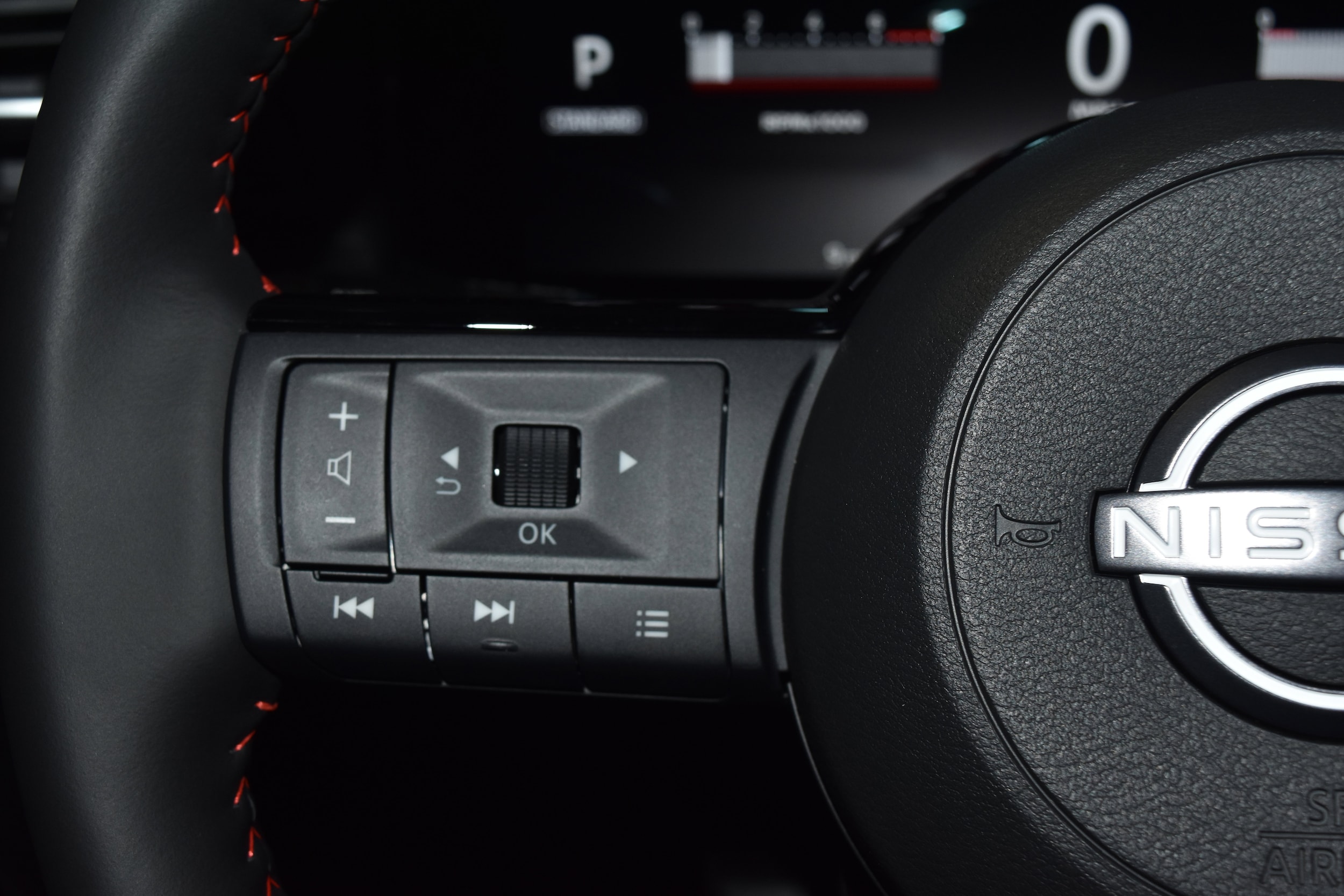 2026 Nissan KICKS SR AWD - Photo 6
