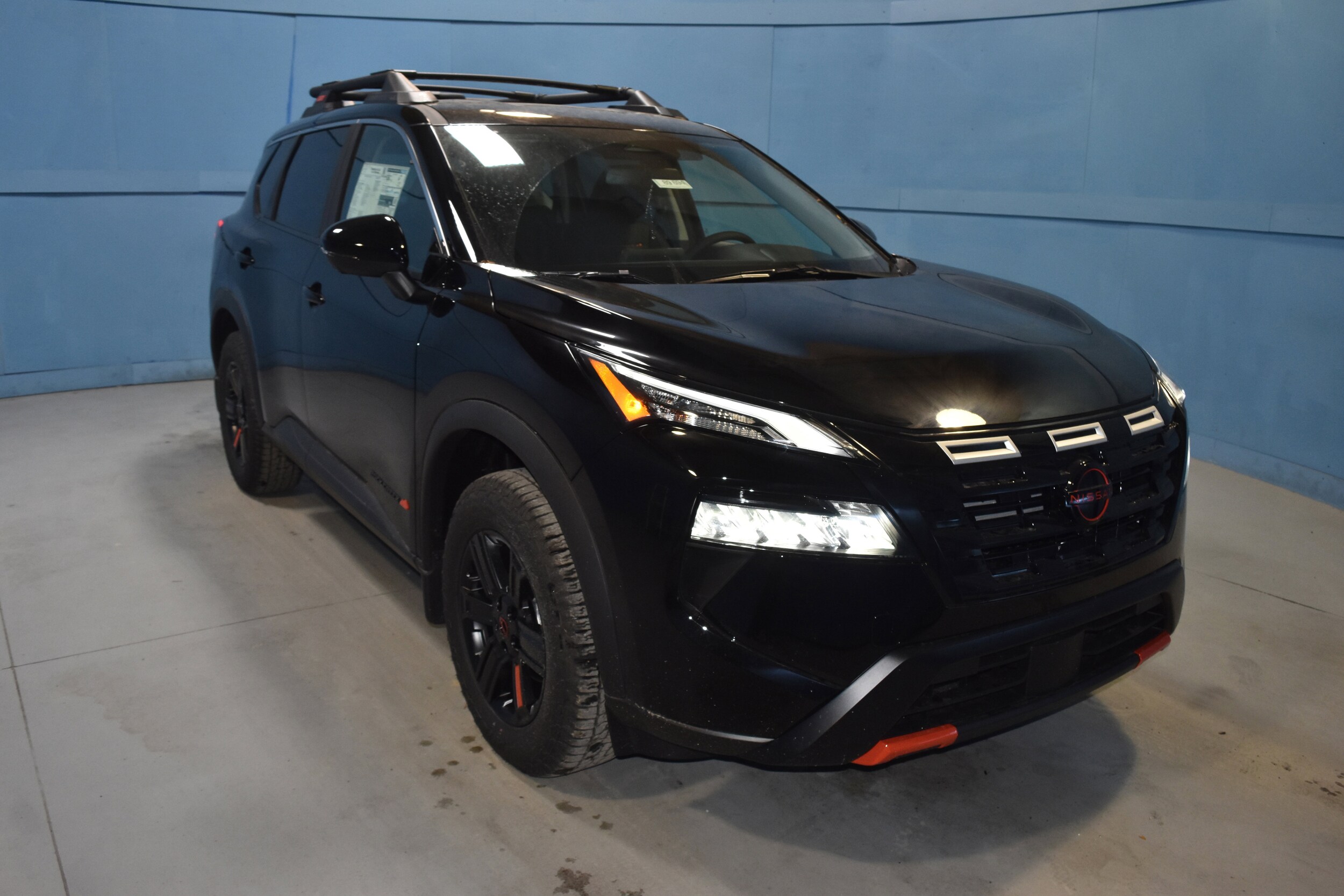 2026 Nissan Rogue SV photo 2