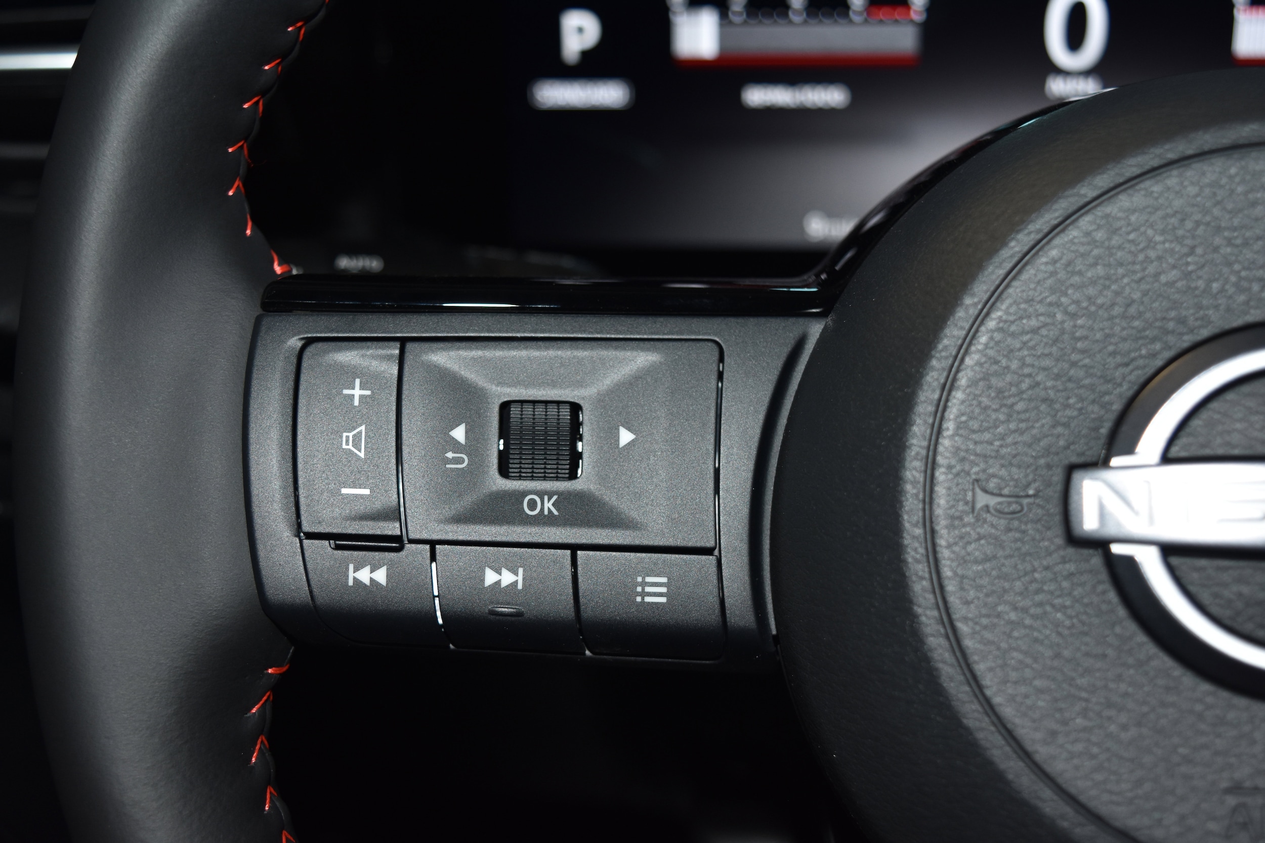 2026 Nissan KICKS SR AWD - Photo 6
