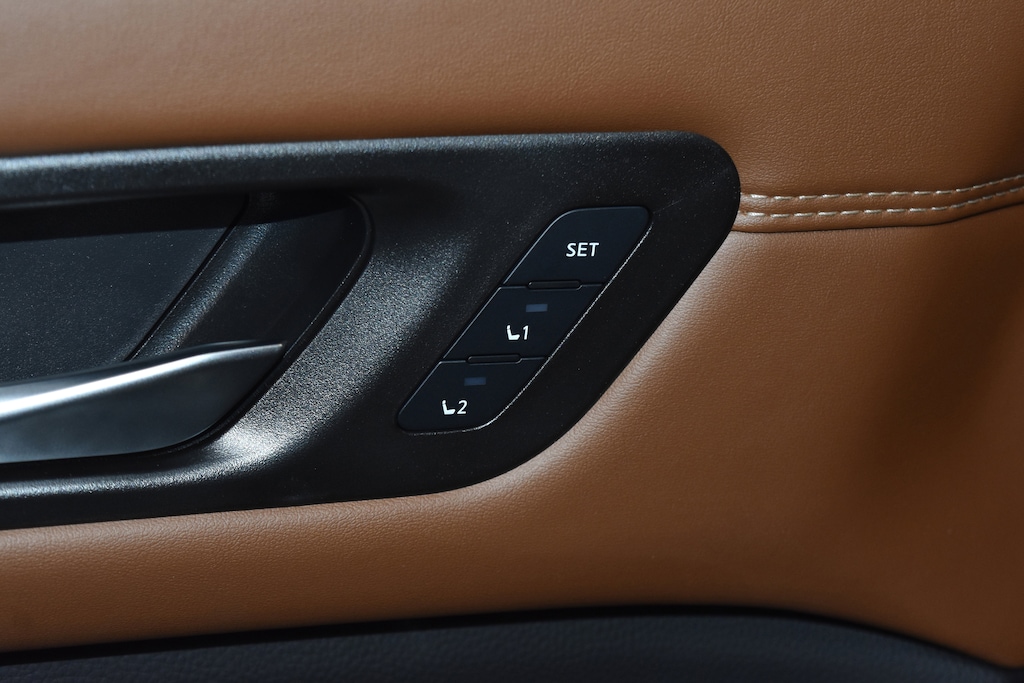 New 2026 Nissan Pathfinder Platinum SUV